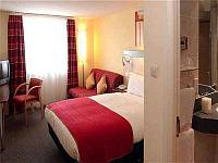 A Luxurious Ensuite Double at Express Holiday Inn Croydon