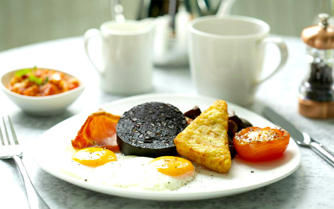 Enjoy a great breakfast at Georgian & Bower House Hotel