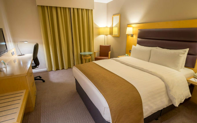 A comfortable double room at Holiday Inn Brentford Lock
