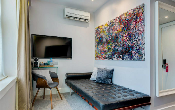 A single room at Hotel 55