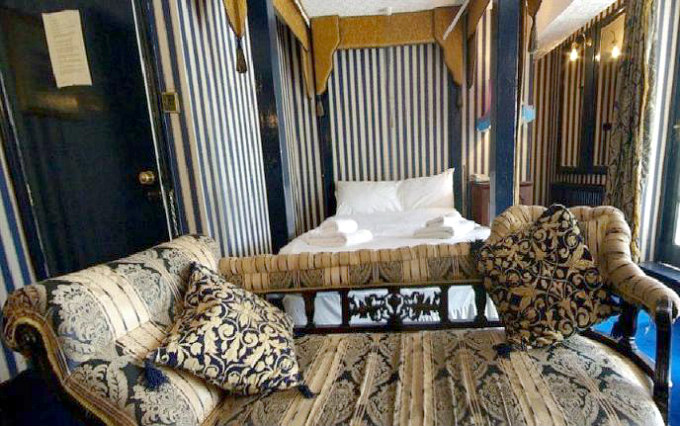 A comfortable double room at Birmingham Best Inn