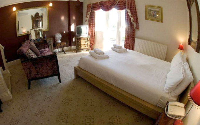 Family room at Birmingham Best Inn