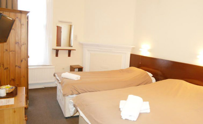 Triple room at Queens Hotel Tufnell Park
