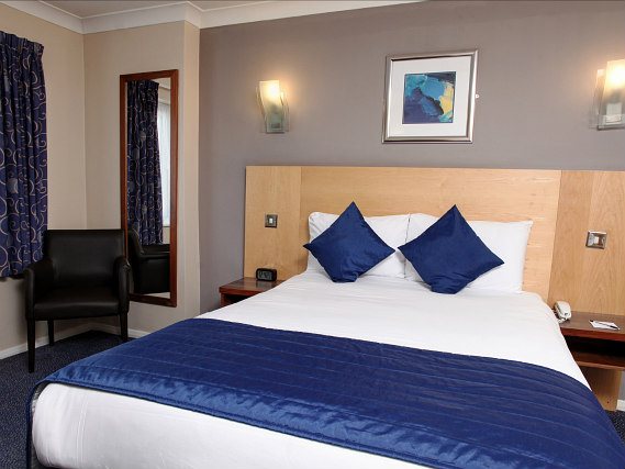 A double room at Best Western Gatwick Skylane Hotel is perfect for a couple