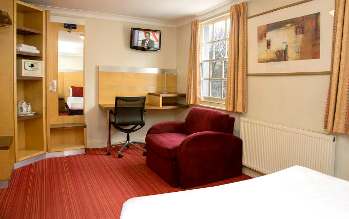 A typical room at Comfort Inn Victoria