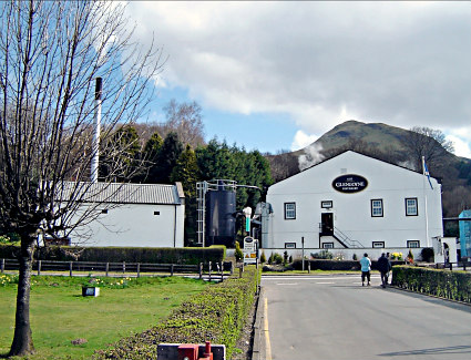 Book a hotel near Auchentoshan Distillery and Visitor Centre