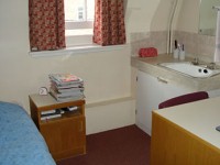 An example of a single room at Nutford House