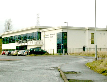 Book a hotel near Glasgow Museums Resource Centre