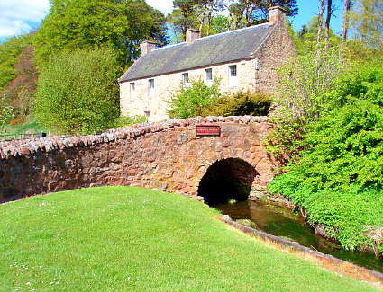 Book a hotel near Greenhill Covenanters House