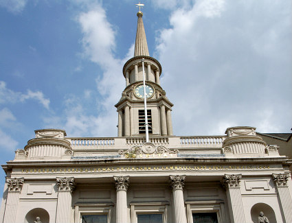 Book a hotel near Hutchesons Hall