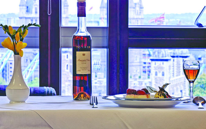 Enjoy a great breakfast at Grange City Hotel