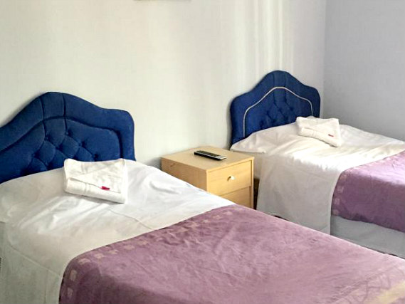 Una stanza doppia dell'Anwar House Hotel