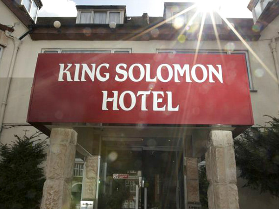 L'esterno dell'King Solomon Hotel London