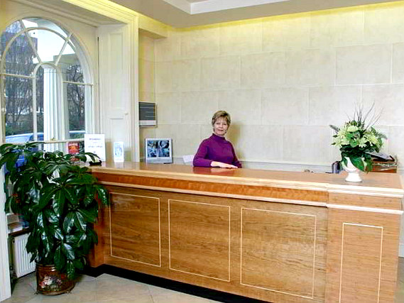 Orchard Hotel has a 24-hour reception so there is always someone to help