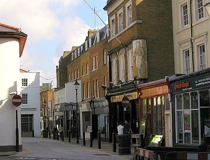 Prenotare un hotel in Camden Passage