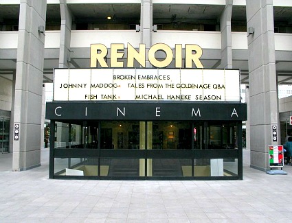 Prenotare un hotel in Renoir Cinema