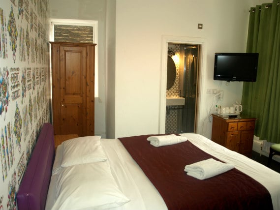 Una stanza matrimoniale dell' Chelsea House Hotel