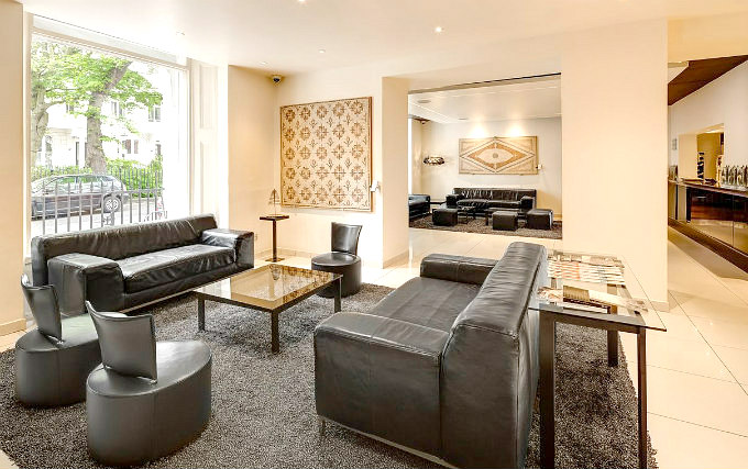 Room facilities at Caesar Hotel London