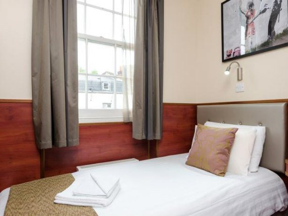 Single rooms at Wardonia Hotel provide privacy