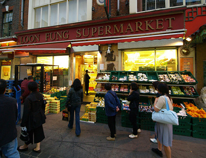 Prenotare un hotel in Loon Fung Supermarket