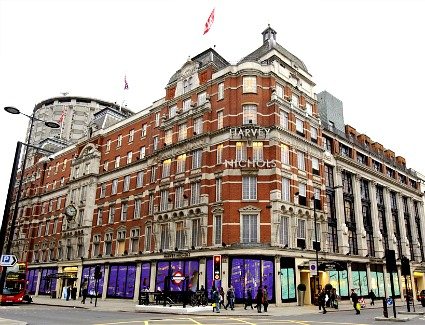 Prenotare un hotel in Harvey Nichols