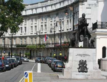 Prenotare un hotel in Belgrave Square