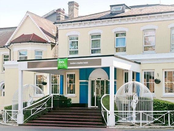 Croydon Court Hotel is situated in a prime location in Thornton Heath Croydon close to Crystal Palace FC Selhurst Park