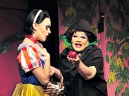 Richmond Theatre Pantomime Snow White