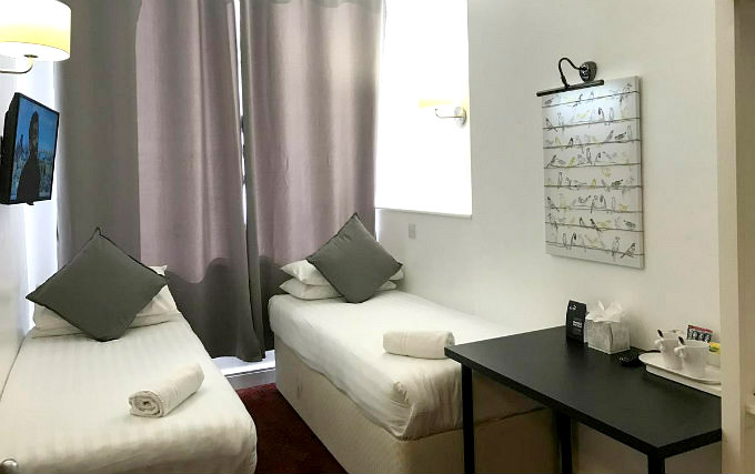 A typical twin room at Castleton Hotel