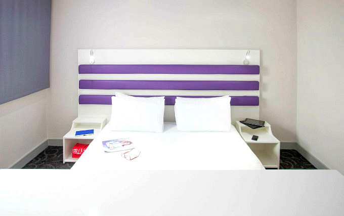 A typical double room at Ibis Styles London Croydon