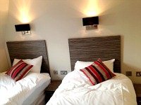 A Typical Twin Room at Sara Hotel London