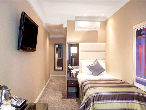 Single rooms at Shaftesbury Premier London Hyde Park Hotel provide privacy