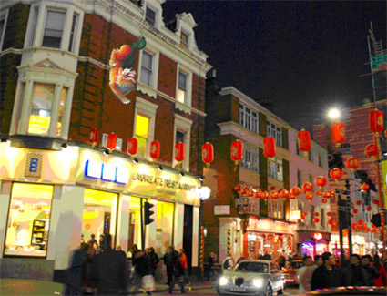 Zarezerwuj hotel w pobliżu Chinatown Arts Space