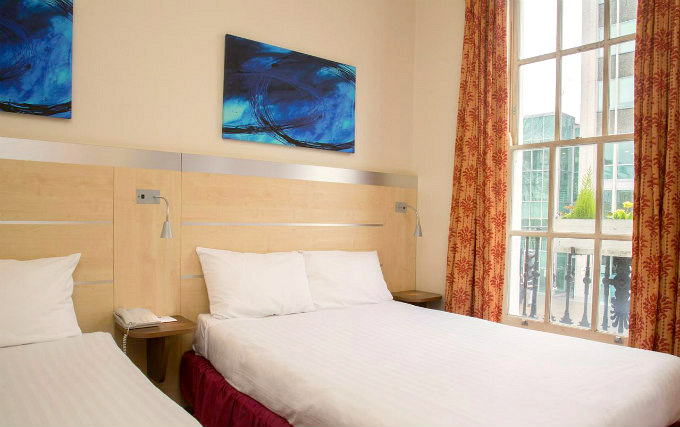 A typical quad room at Comfort Inn Victoria